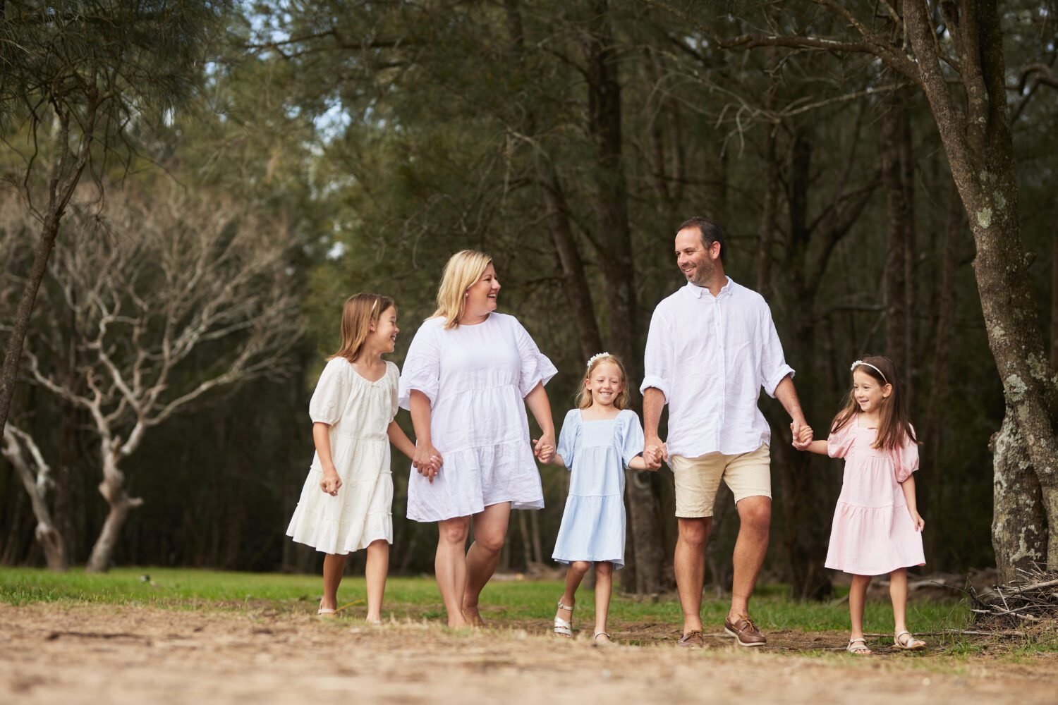 sutherland shire family portrait with 3 daughters